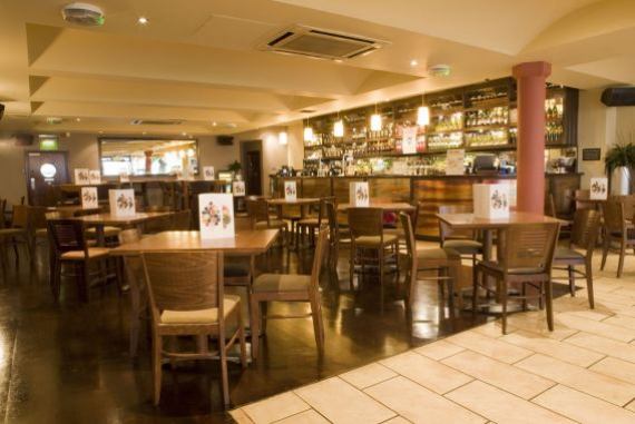 The Slug and Lettuce - Restaurants in Harpenden